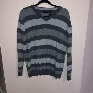 V cut crew neck sweater
